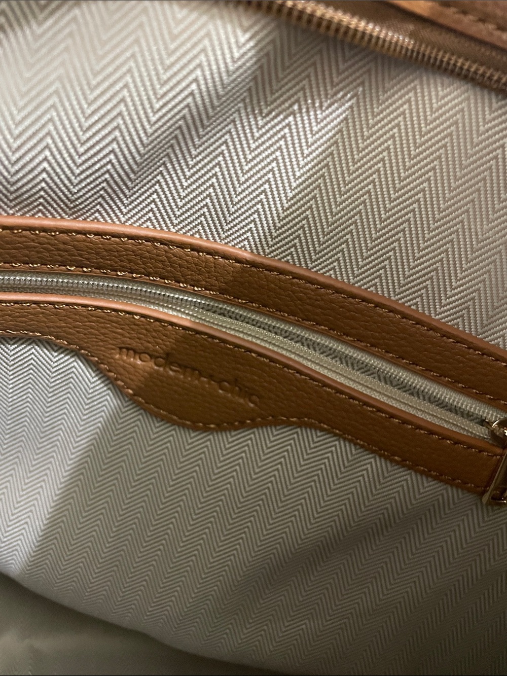 Modern Chic Sawyer Crossbody Tote - Picture 4 of 4